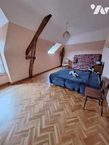 UN ENSEMBLE IMMOBILIER