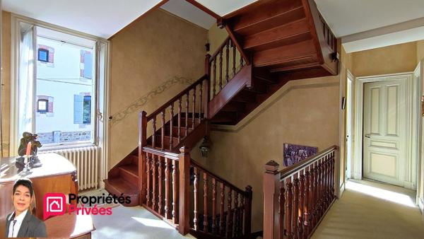 THIZY-LES-BOURGS (69240) Maison de bourg  320 m² , jardin, dépendances et garage