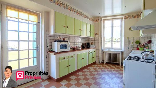 THIZY-LES-BOURGS (69240) Maison de bourg  320 m² , jardin, dépendances et garage