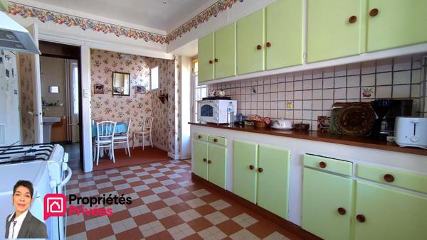 THIZY-LES-BOURGS (69240) Maison de bourg  320 m² , jardin, dépendances et garage