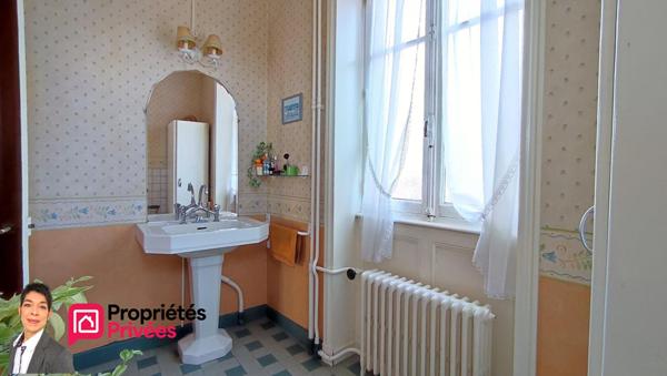 THIZY-LES-BOURGS (69240) Maison de bourg  320 m² , jardin, dépendances et garage