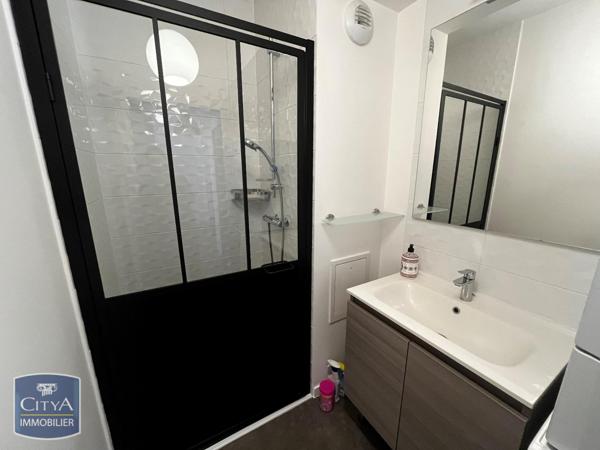 Appartement à louer 3 pièces 56.01m²