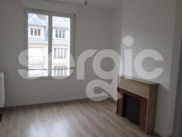 Location 3 Pieces 77 80000 Amiens 25 0171 01 0118