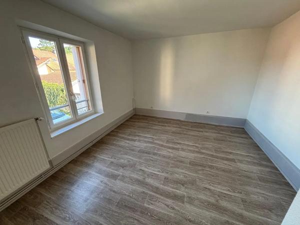 Appartement à louer 4 pièces 86.82m²