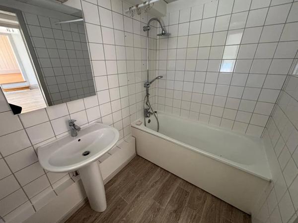 Appartement à louer 4 pièces 86.82m²