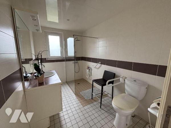 Maison a Vendre à BRIEC, en Finistère Sud (29), en Campagne, accès rapide  4 Voies, Maison Trad...