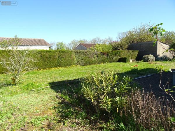 Maison individuelle à vendre à Chauvigny dans la Vienne (86300), ref : 2536