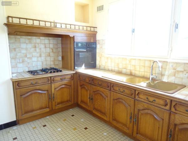 Maison individuelle à vendre à Chauvigny dans la Vienne (86300), ref : 2536