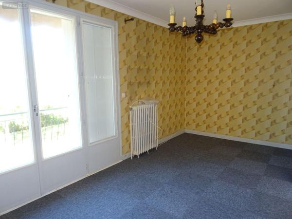 Maison individuelle à vendre à Chauvigny dans la Vienne (86300), ref : 2536