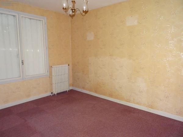 Maison individuelle à vendre à Chauvigny dans la Vienne (86300), ref : 2536