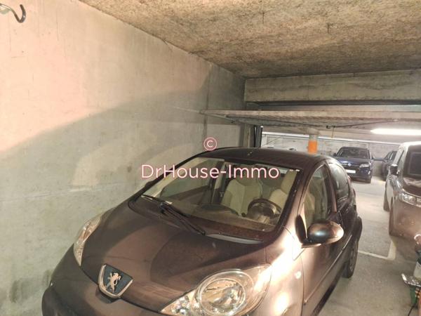 Parking / Box à vendre de 14 m²