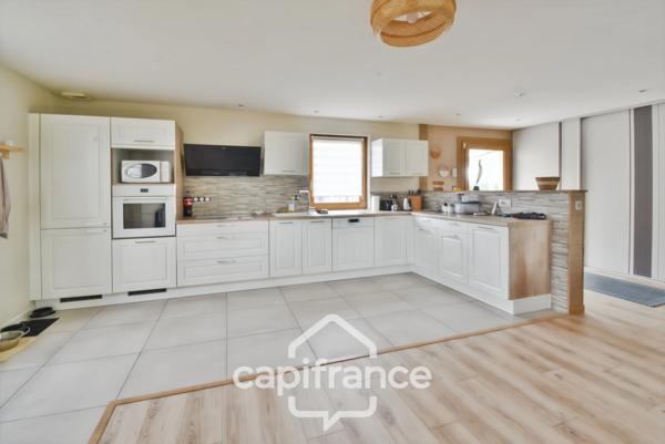 Maison à vendre 5 pièces proche de LONS LE SAUNIER (39)