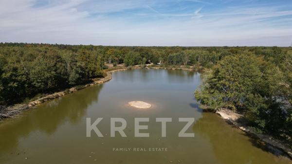 Domaine de 953 ha – Château, dépendances, étangs, enclos cynégétique