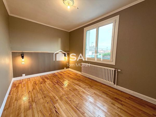 Maison entièrement rénovée secteur la Madelaine, alliant modernité et confort dans un quartier recherché et paisible.