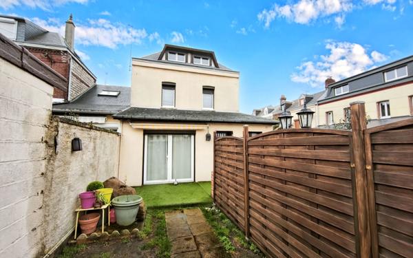 Maison à vendre    4 pièces • 72 m2 Le Petit-Quevilly