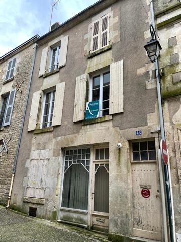 Maison au coeur du centre ville à Fontenay-le-Comte