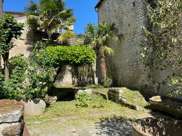 Maison au coeur du centre ville à Fontenay-le-Comte