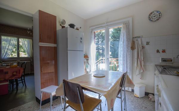 Maison à vendre    5 pièces •  Rilhac-Rancon