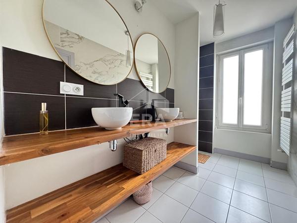A vendre quartier clos Chassaing à Périgueux (24000), jolie maison de ville type 6 avec piscine et jardin