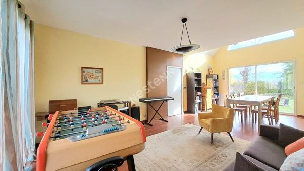 UNIQUE A LUZARCHES - CONFORT ELEGANCE ET VOLUME