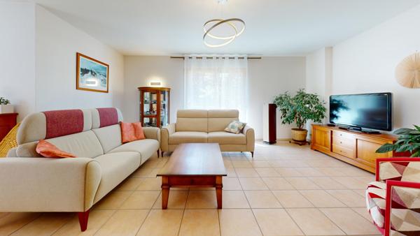 Maison avec vie de plain-pied, à moins de 5 minutes des plages et joli jardin de 1050 m². (visite virtuelle disponible)