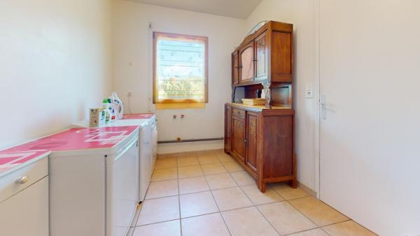 Maison avec vie de plain-pied, à moins de 5 minutes des plages et joli jardin de 1050 m². (visite virtuelle disponible)