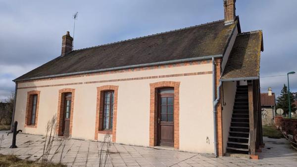 Vente Maison de village 4 pièces 145 m2 à Neuvy-sur-Barangeon