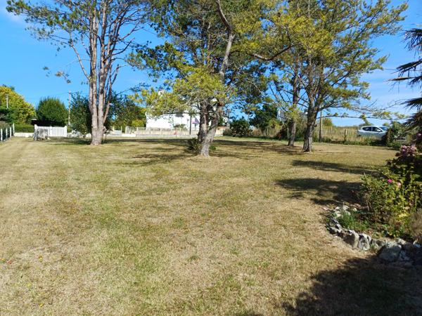 Plougasnou le Diben, maison 5 chambres vue mer sur 2340 m2 de terrain constructible.