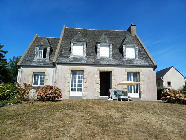 Plougasnou le Diben, maison 5 chambres vue mer sur 2340 m2 de terrain constructible.