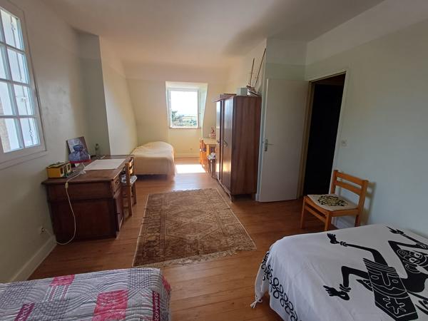 Plougasnou le Diben, maison 5 chambres vue mer sur 2340 m2 de terrain constructible.