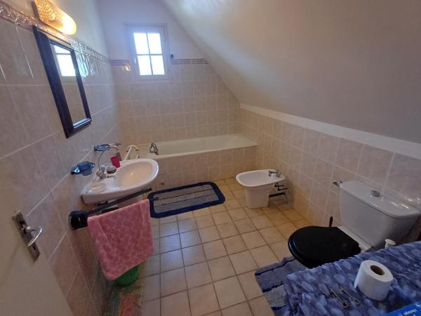 Plougasnou le Diben, maison 5 chambres vue mer sur 2340 m2 de terrain constructible.