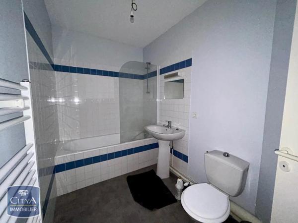 Appartement à louer 1 pièce 42.66m² Châteauroux (36000)