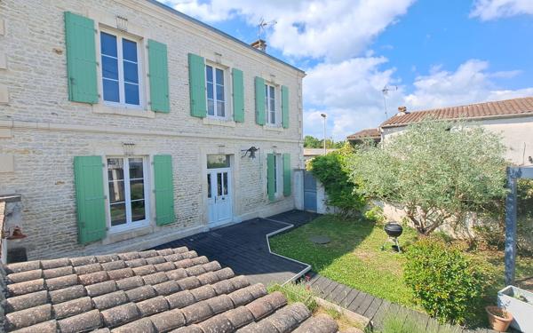 Maison à vendre    5 pièces • 212 m2 Sainte-Soulle