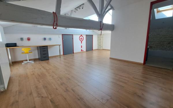 Maison à vendre    5 pièces • 212 m2 Sainte-Soulle