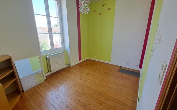 Maison à vendre    5 pièces • 212 m2 Sainte-Soulle