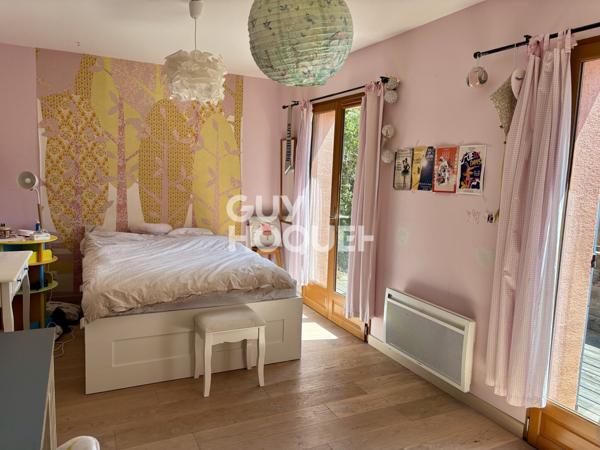 10 min Ouest CARCASSONNE - Villa 187 m², 6 chambres sur terrain 2024 m²