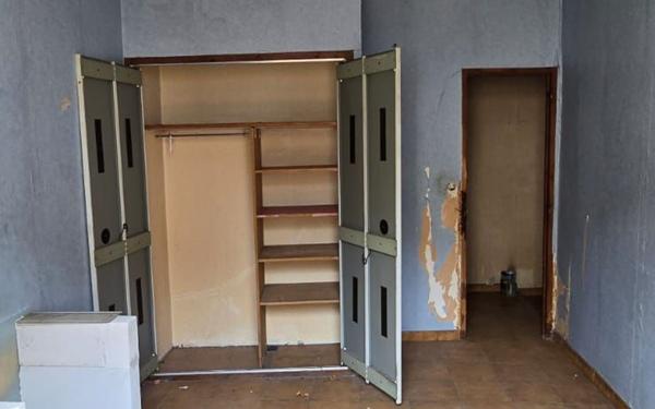 Immeuble à vendre    4 pièces •  Arles
