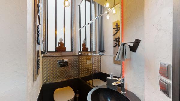 Superbe Loft équipé, avec sauna et cour-terrasse