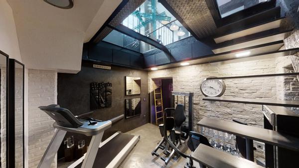 Superbe Loft équipé, avec sauna et cour-terrasse