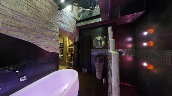 Superbe Loft équipé, avec sauna et cour-terrasse