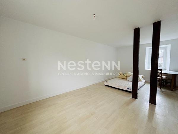 Maison de bourg a vendre à SEILHAC avec jardin