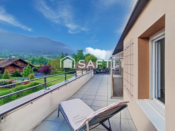 T4 en attique de 85 m2 - VUE SALEVE - Terrasse de 60 m2