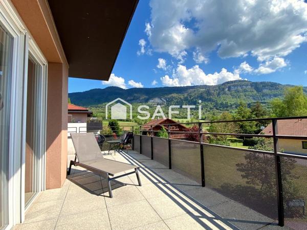 T4 en attique de 85 m2 - VUE SALEVE - Terrasse de 60 m2