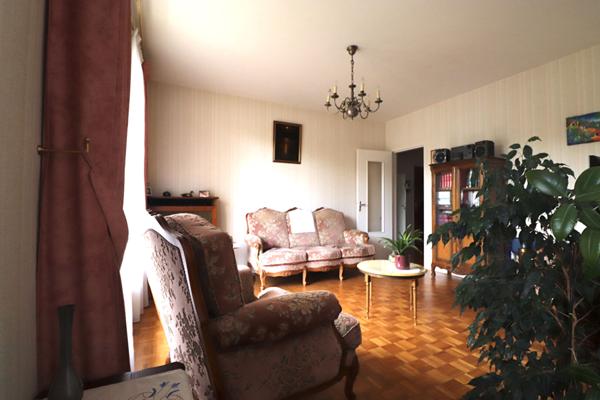 Appartement situé à Compiegne dans les avenues de 4 pièces 77,18 m2 Loi Carrez