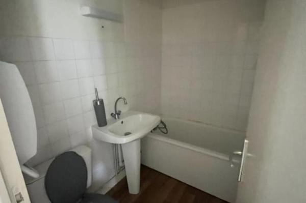 Location - Appartement 1 pièces 18 m 2 LE MANS (72000)