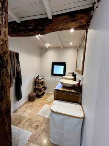 Charmante maison de village entièrement restaurée, 5 pièces, 3 chambres, au coeur du triangle Saint-Clar / Fleurance / Lectoure