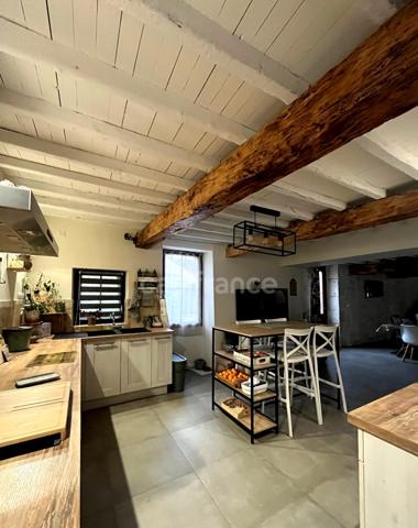 Charmante maison de village entièrement restaurée, 5 pièces, 3 chambres, au coeur du triangle Saint-Clar / Fleurance / Lectoure