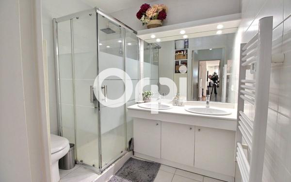 Appartement à vendre    4 pièces •  Marseille 11