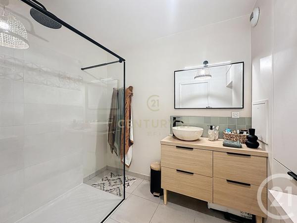 Appartement F3 Bis à vendre  3 pièces - 68,37 m2 NOISY LE GRAND - 93