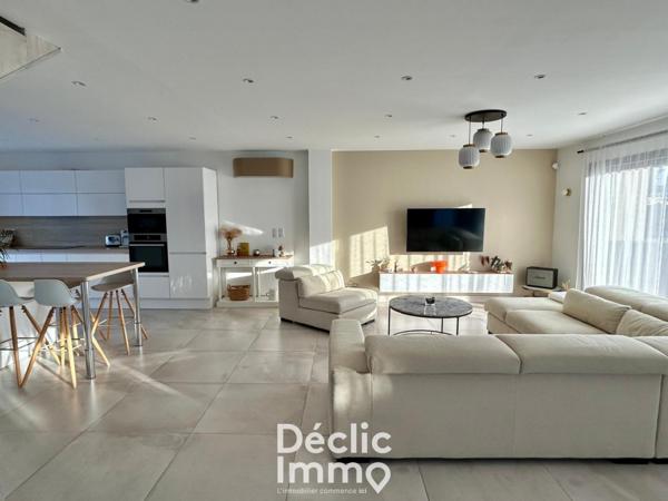 Vente maison individuelle Bouliac, 157m² 7 pièces 470 000€ avec garage
